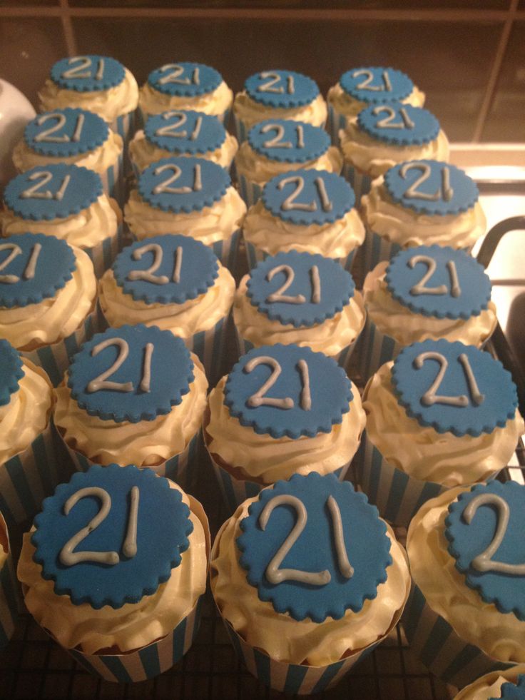 10 21st Cupcakes For Boys Photo Boy Birthday Cupcakes 21st