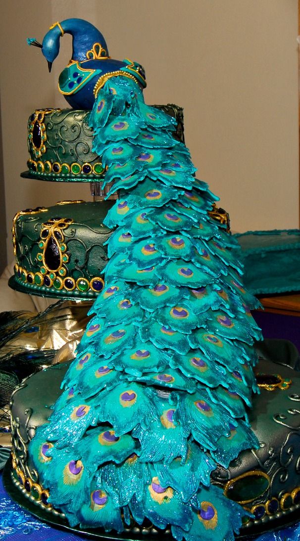 Peacock Wedding Cake Cupcakes Peacock Wedding Cake Cupcakes