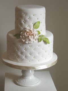 11 Simple Two Layer Wedding Cakes With Swans Photo Wedding Cake