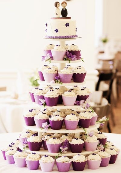 Wedding Cake Made of Cupcakes Wedding Cake Made of Cupcakes