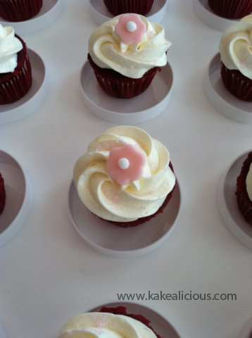 Baby Shower Mini Cupcakes Baby Shower Mini Cupcakes