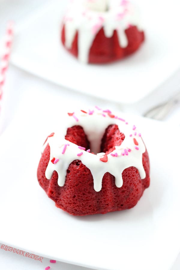 Red Velvet Bundt Cake with Cream Cheese Frosting Red Velvet Bundt Cake with Cream Cheese Frosting