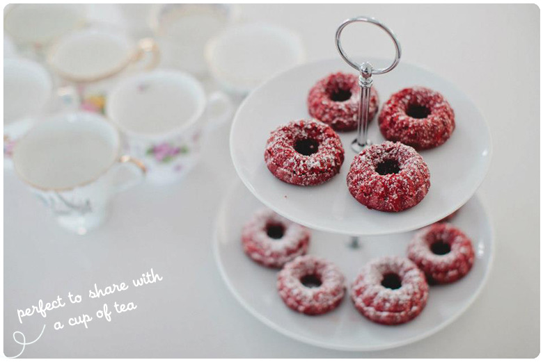 Red Velvet Mini Bundt Cakes Red Velvet Mini Bundt Cakes