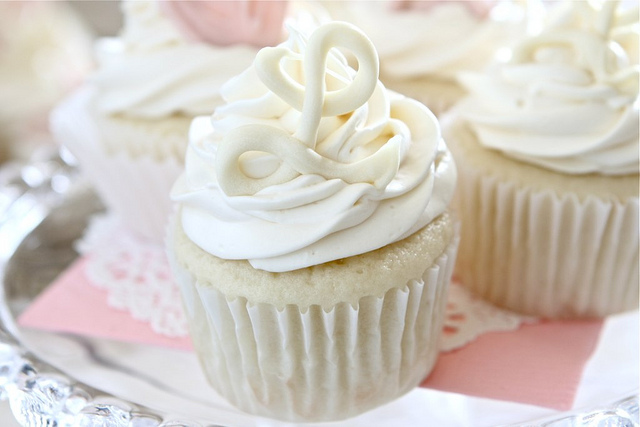 White Cupcakes White Cupcakes