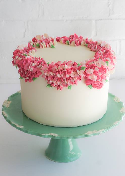 Buttercream Cake Design with Flowers