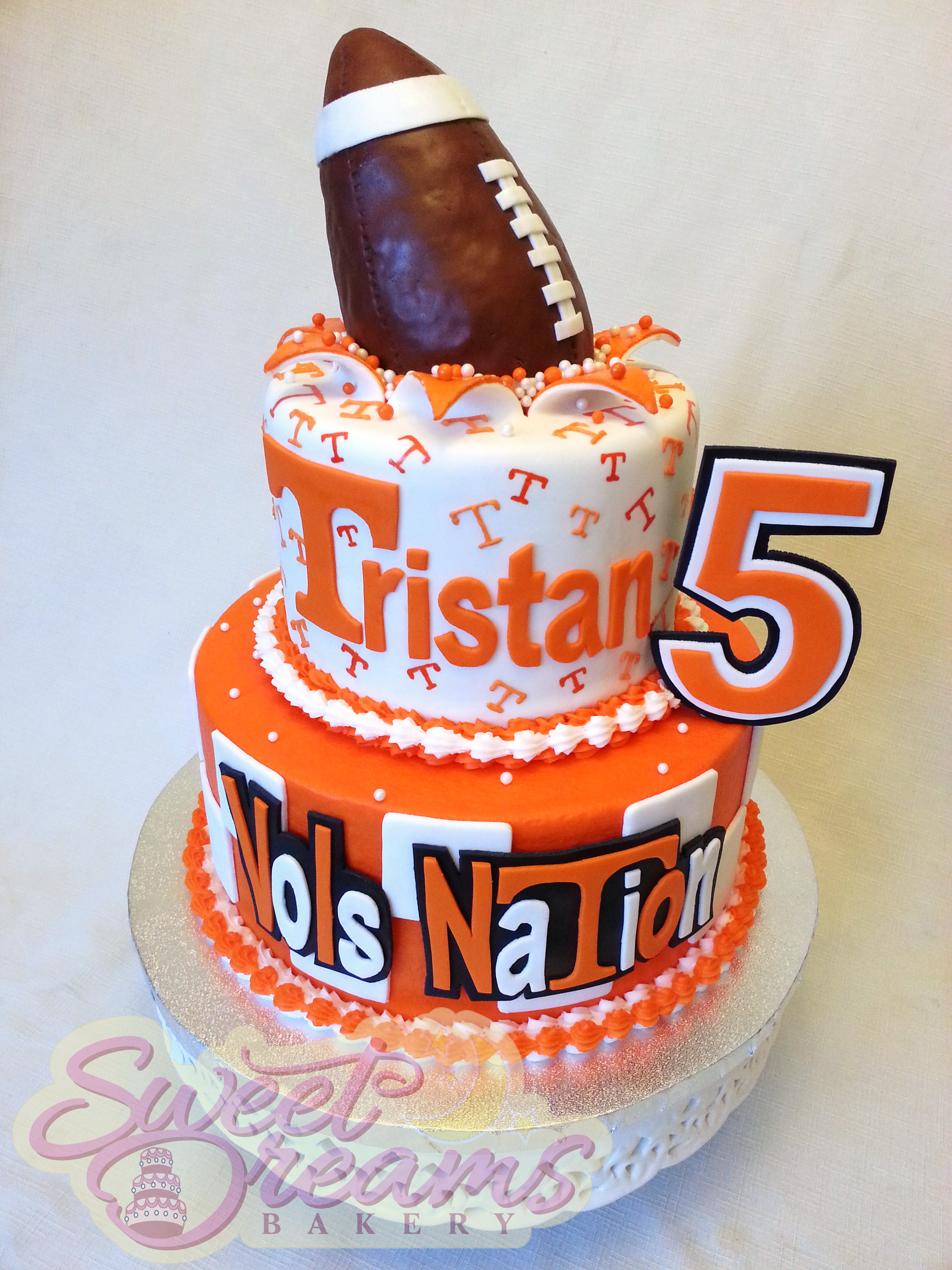 12 tennessee football cakes