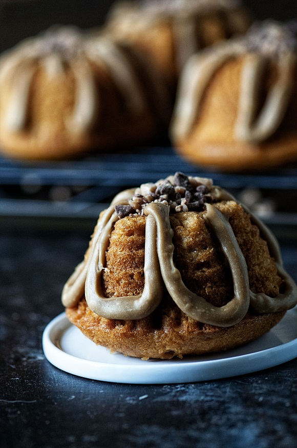Pumpkin Mini Bundt Cakes Pumpkin Mini Bundt Cakes