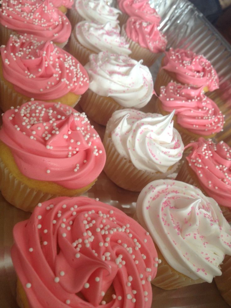 White and Pink Baby Shower Cupcake White and Pink Baby Shower Cupcake