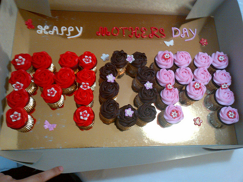 12 Happy Birthday Mom Cake And Cupcakes Photo Happy Birthday Mom