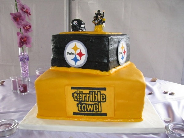 Pittsburgh Steelers Cake