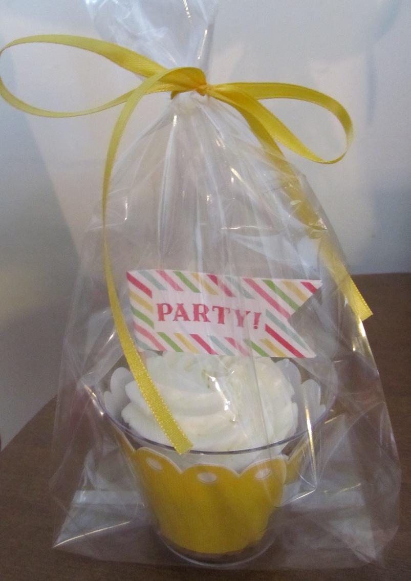 12 wrapped cupcakes in cups photo cupcake bake idea packaging sale packaging cupcakes for bake sale
