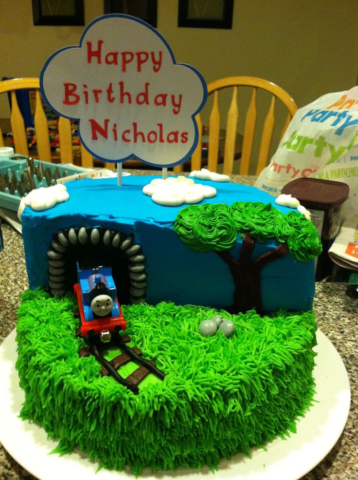 8 Thomas The Train Birthday Cakes Kroger Photo Thomas The Train