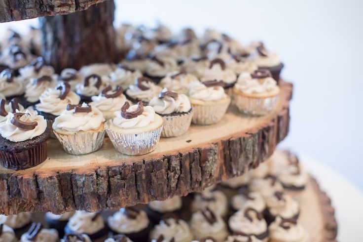 Western Wedding Cupcake Stand Western Wedding Cupcake Stand