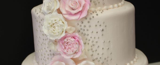 Pink Rose and Pearl Wedding Cake Pink Rose and Pearl Wedding Cake