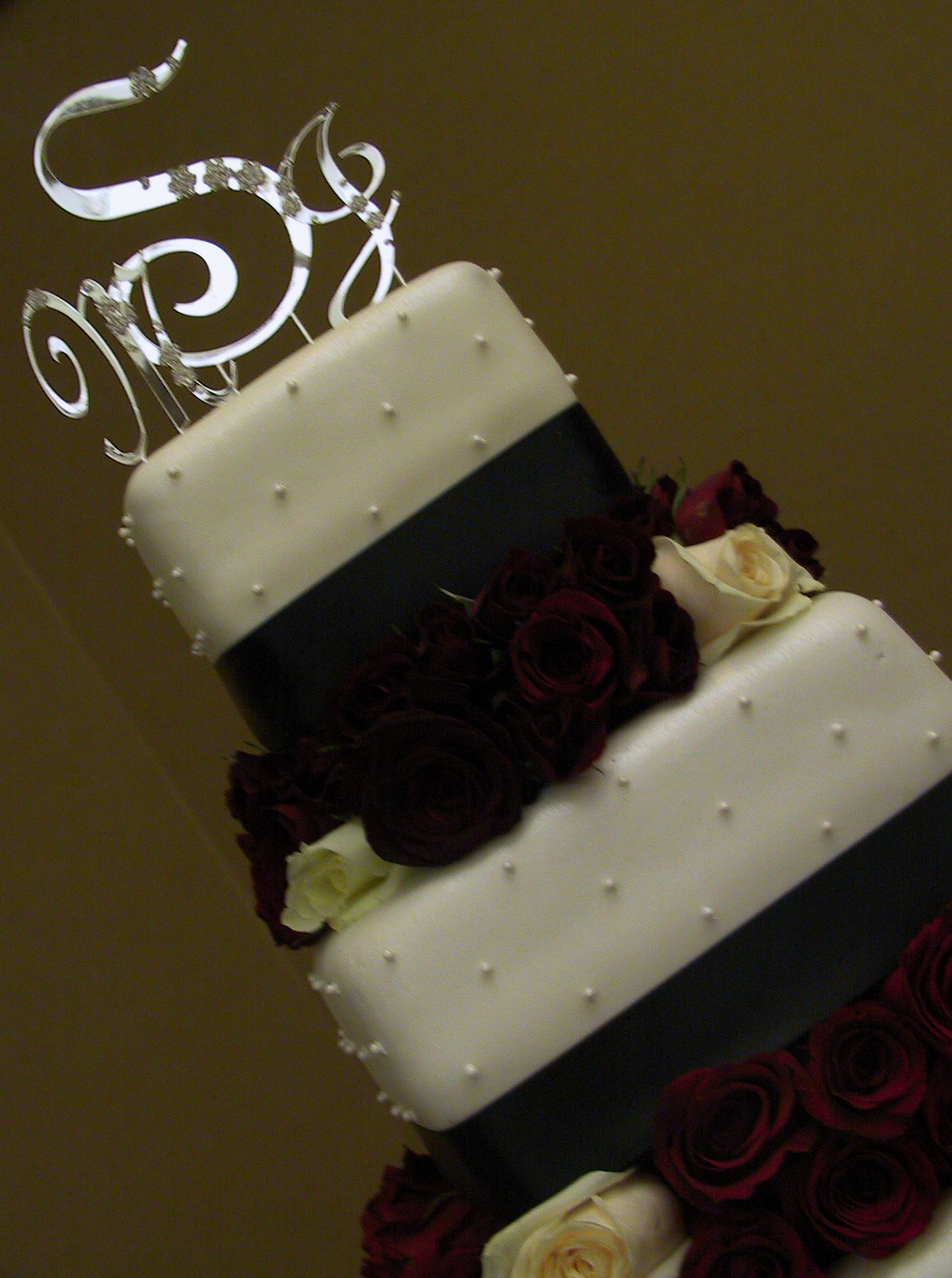 Red White and Black Wedding Cake Red White and Black Wedding Cake