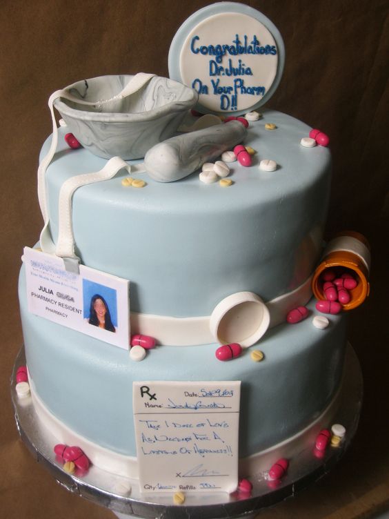 Pharmacy Pill Bottle Graduation Cake Pharmacy Pill Bottle Graduation Cake