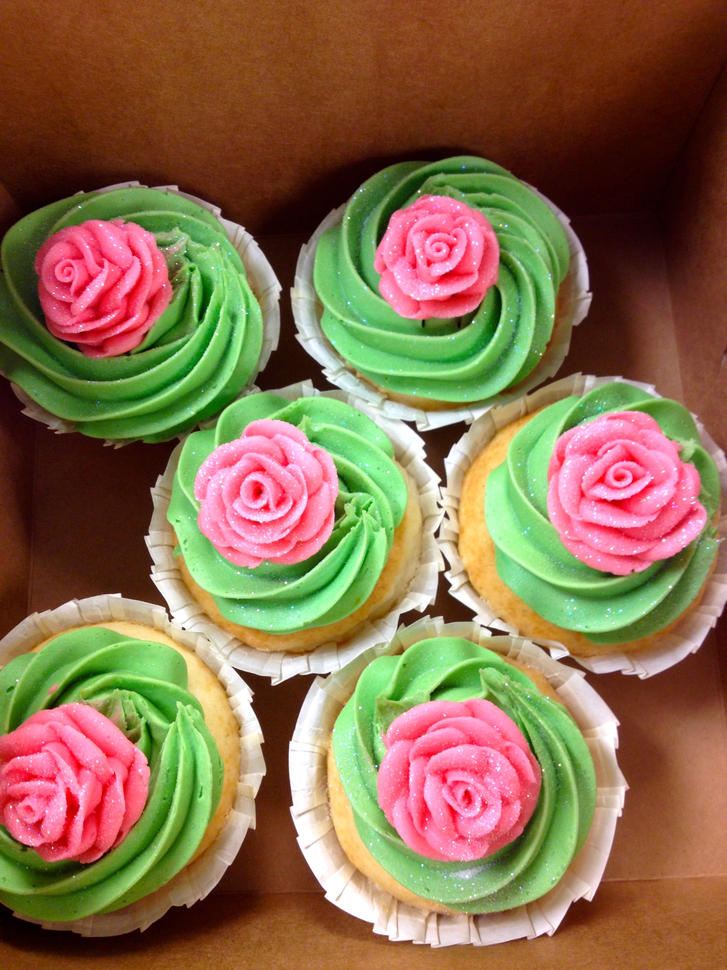 9 green and red