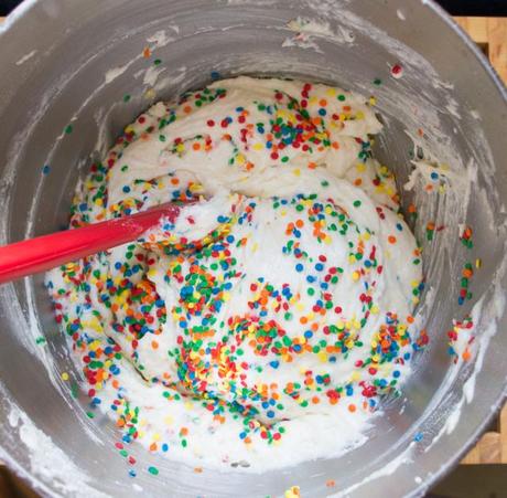 Funfetti Bundt Cake Funfetti Bundt Cake
