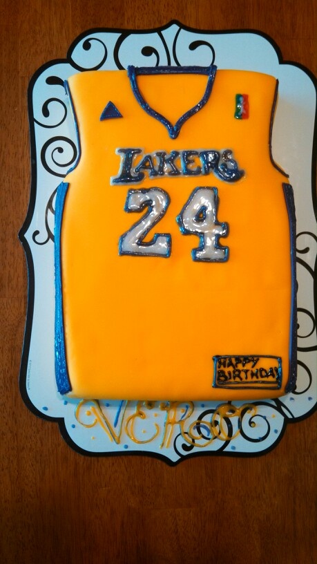 lakers jersey cake