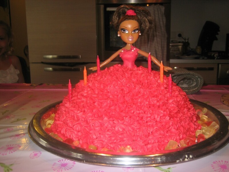 9 bratz birthday cakes