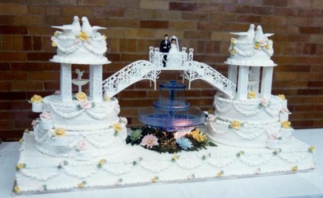 12 wedding cakes with