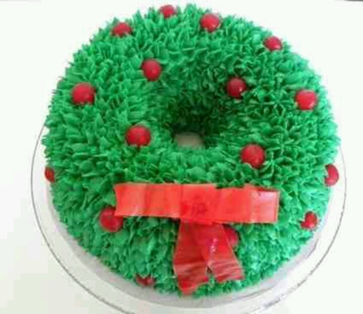 Christmas Bundt Cake Decorating Ideas