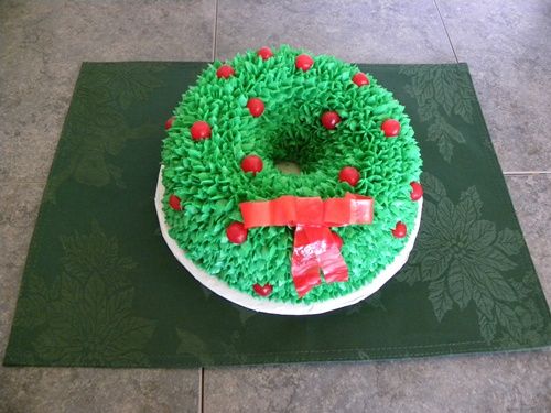 Christmas Wreath Bundt Cake Christmas Wreath Bundt Cake