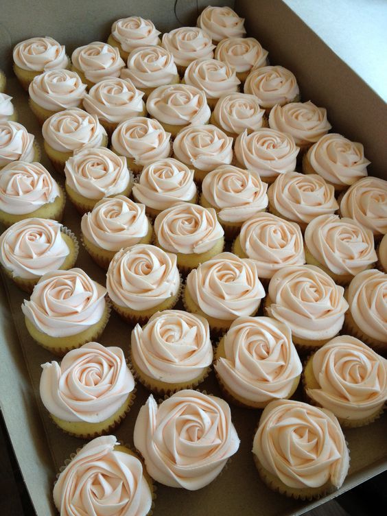 Peach Roses Wedding Cupcakes