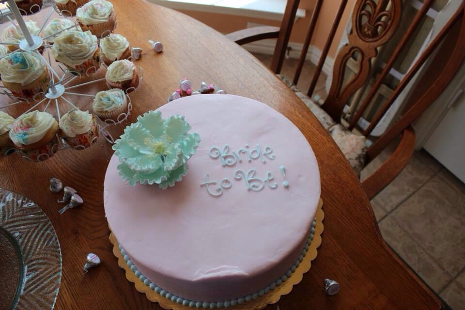 Simple Elegant Bridal Shower Cakes Simple Elegant Bridal Shower Cakes