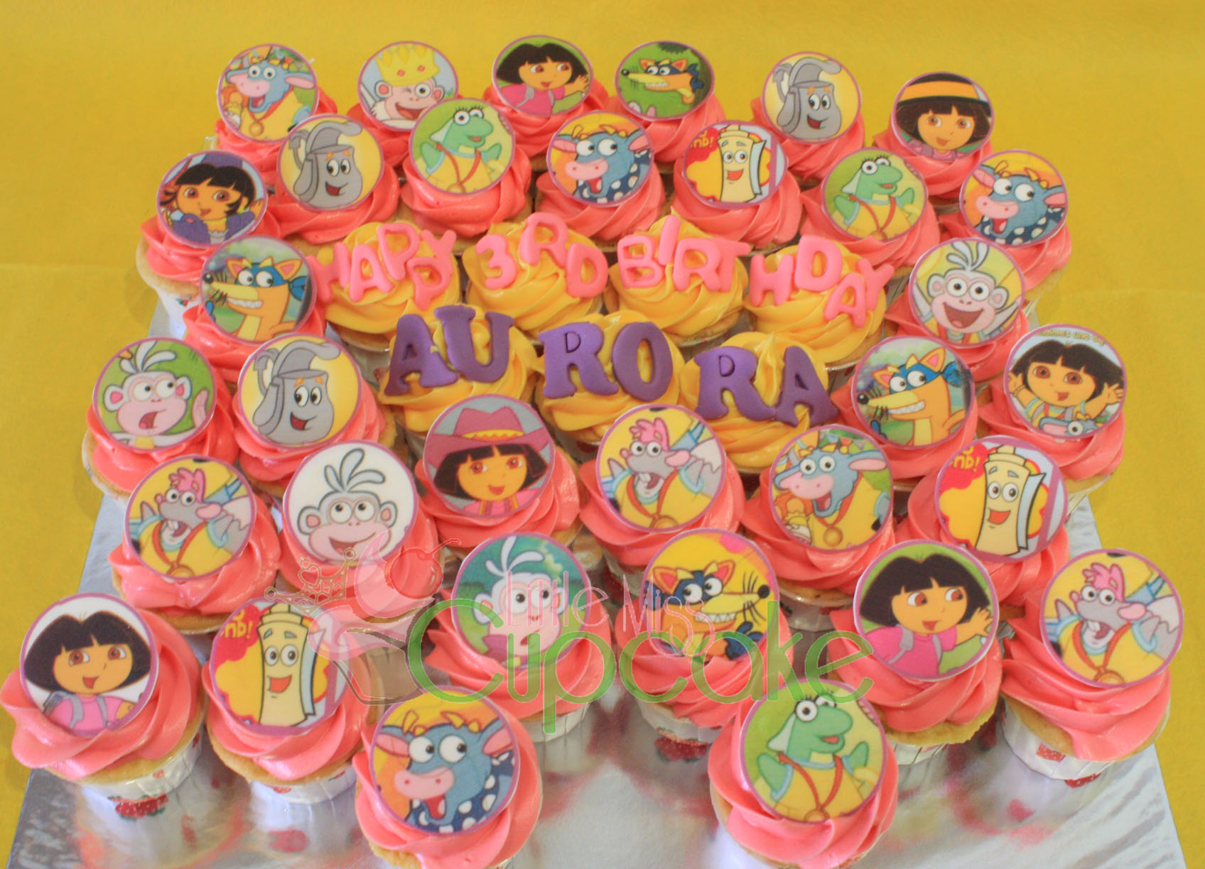 Cartoon Character Cakes and Cupcakes Cartoon Character Cakes and Cupcakes