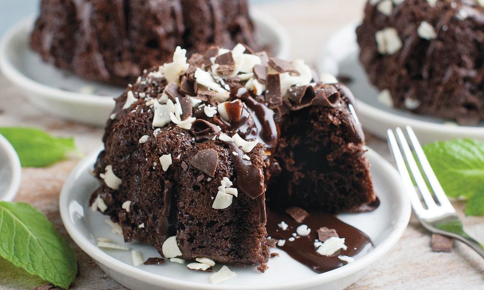 Individual Chocolate Bundt Cakes Individual Chocolate Bundt Cakes