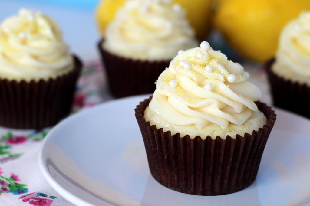 Lemon Cream Cupcakes