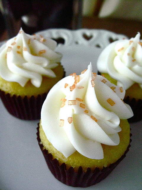Lemon Cupcakes with Cream Cheese Frosting Lemon Cupcakes with Cream Cheese Frosting