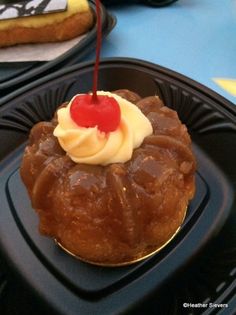 Pineapple Upside Down Bundt Cake Pineapple Upside Down Bundt Cake