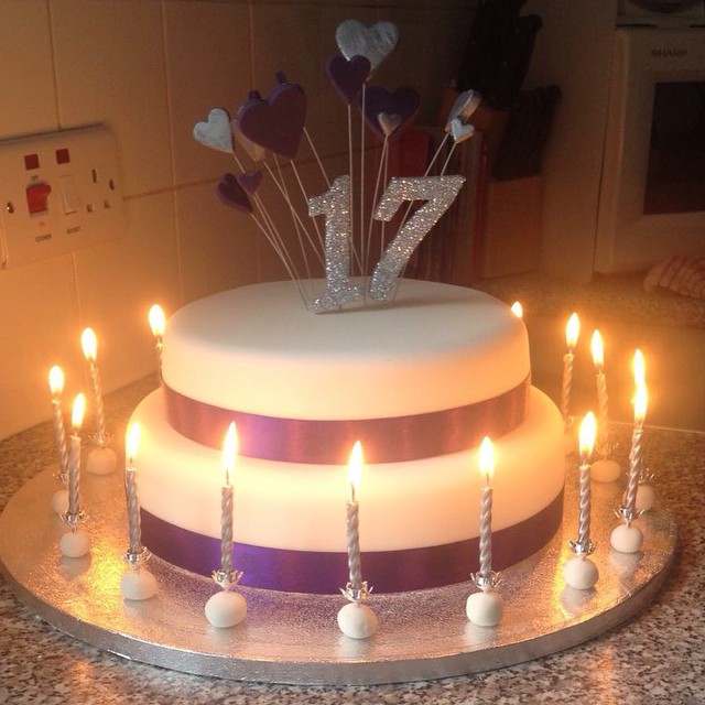 11 channel 17 birthday cakes photo 17 year old birthday cake ideas
