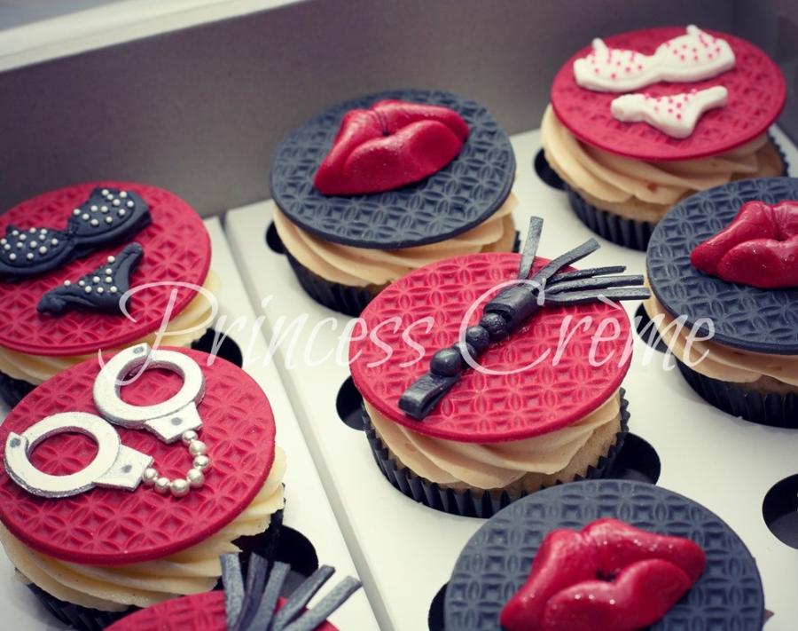 Bachelorette Party Cupcake Cake Bachelorette Party Cupcake Cake