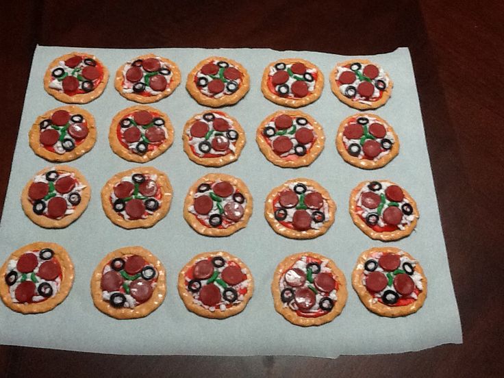 9 pepperoni pizza decorated like cupcakes photo pizza cupcakes