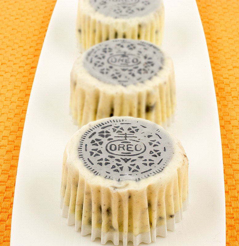 Oreo Cookies and Cream Cheesecake Cupcakes Oreo Cookies and Cream Cheesecake Cupcakes