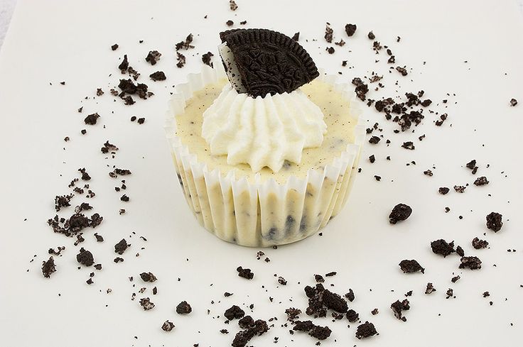 Oreo Cookies and Cream Cheesecake Cupcakes Oreo Cookies and Cream Cheesecake Cupcakes