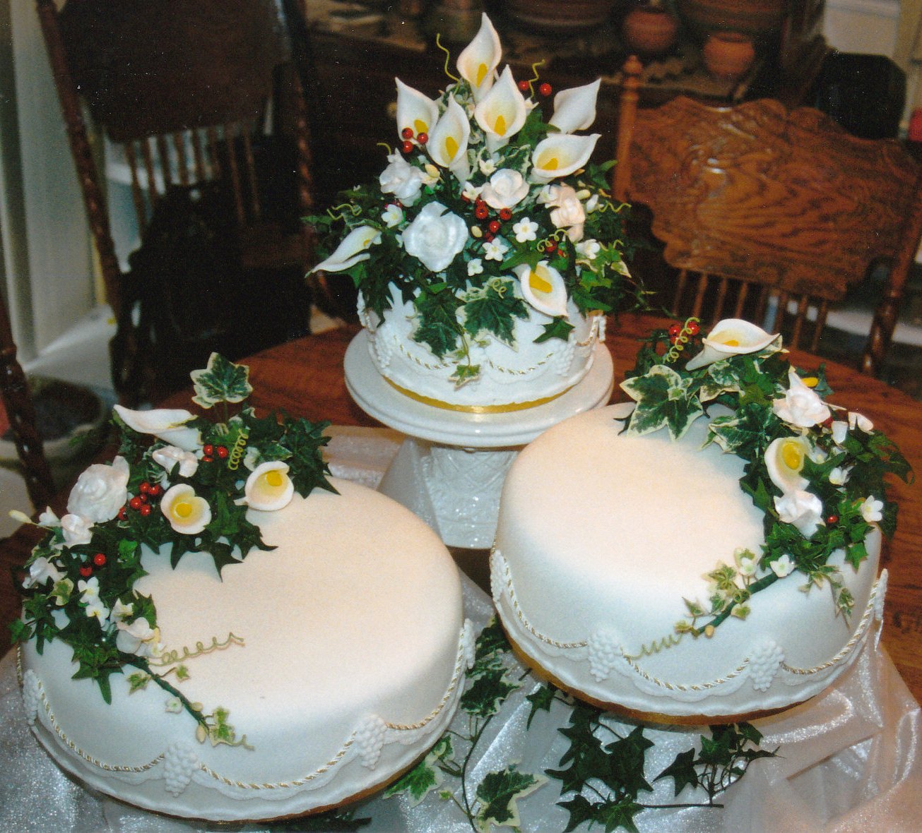 10 Calla Lily Wedding Cakes With Bling Photo Simple 2 Tier