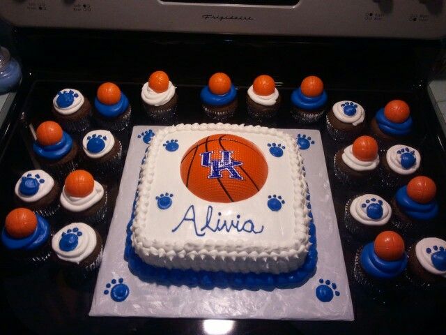 Kentucky Wildcat Birthday Cake Kentucky Wildcat Birthday Cake