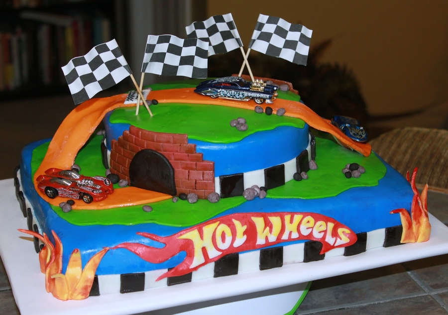 Hot Wheels Birthday Cake