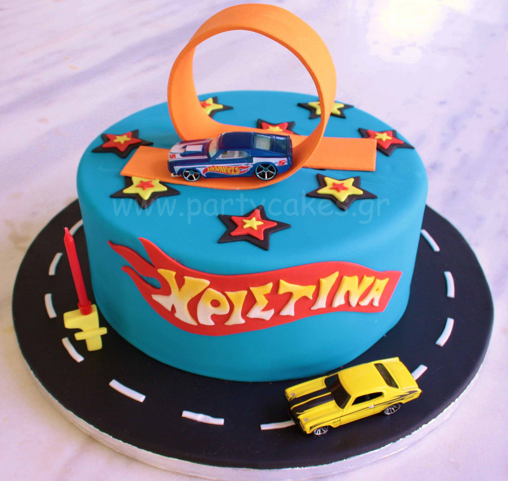 Simple Hot Wheels Cake