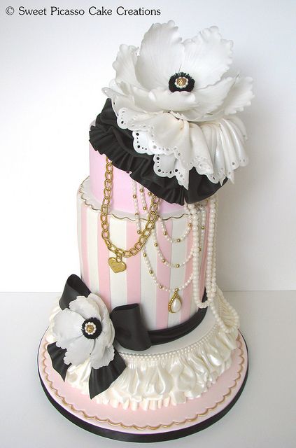 6 Photos of Vintage Black And White Sheet Cakes 6 Photos of Vintage Black And White Sheet Cakes