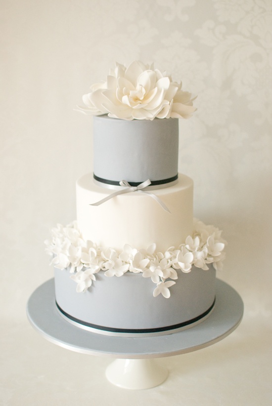 Grey and White Wedding Cake Grey and White Wedding Cake