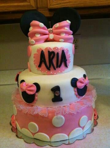 Minnie Mouse Fondant Cake Minnie Mouse Fondant Cake
