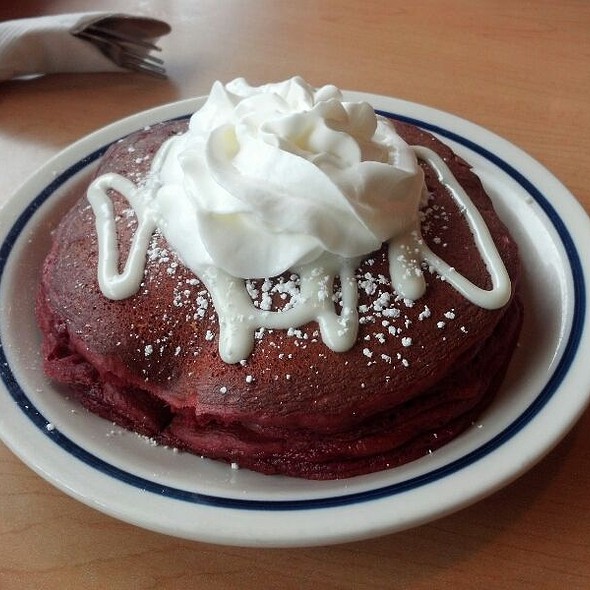 ihop red velvet pancakes review