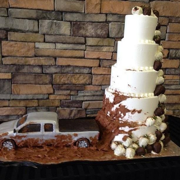 12 Country Wedding Groom Cakes Photo Country Wedding Cake