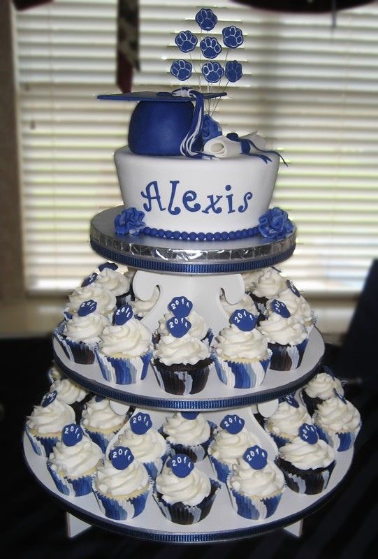 12 College Graduation Cupcake Cakes Photo High School Graduation