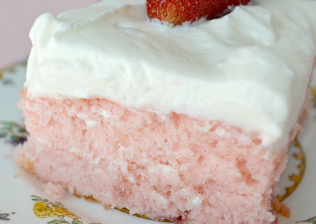 Lemon Sheet Cake with Strawberry Frosting Lemon Sheet Cake with Strawberry Frosting